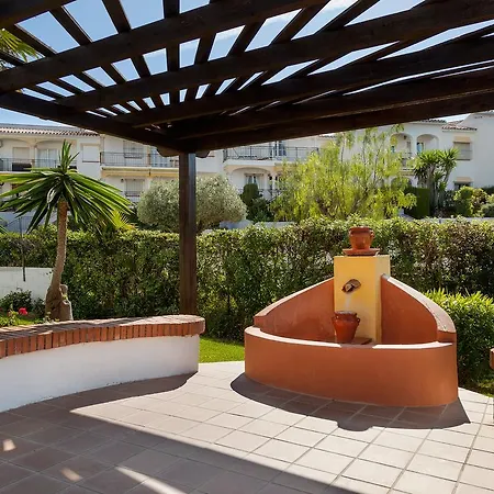 Crown Club La Riviera