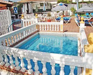 Crown Club La Riviera 3*